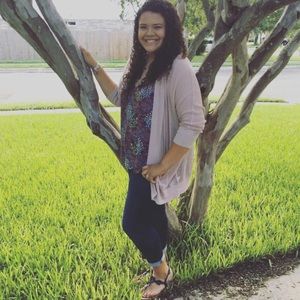 Meet your Posher, Thalia